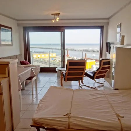 Den Oever Iii 302 With Sea View דירה